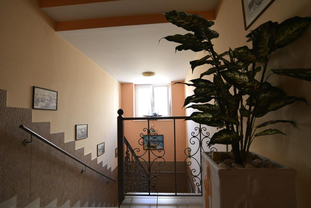 Electra Hotel Pireo Esterno foto
